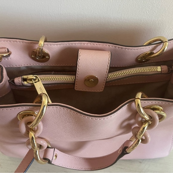 Michael Kors Cynthia Medium Saffiano Leather Satchel - Picture 4 of 6